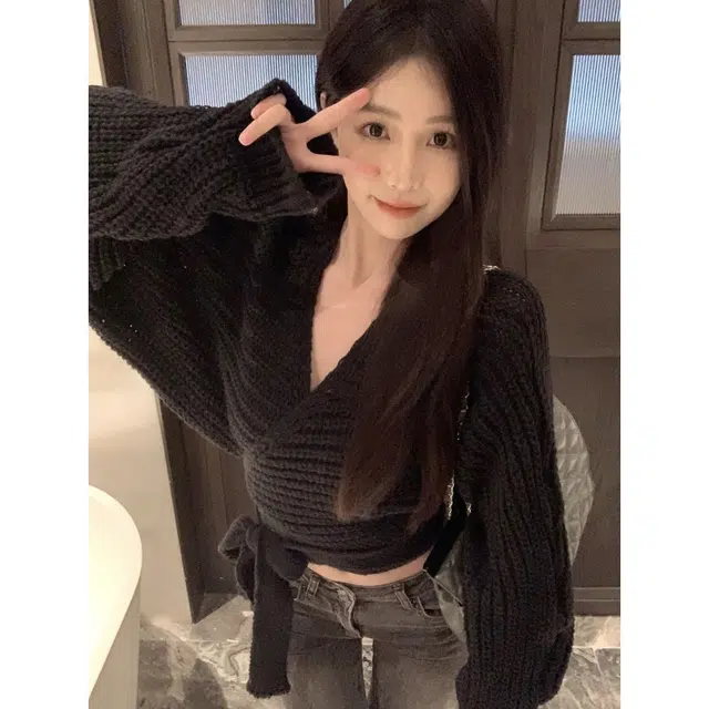 V
