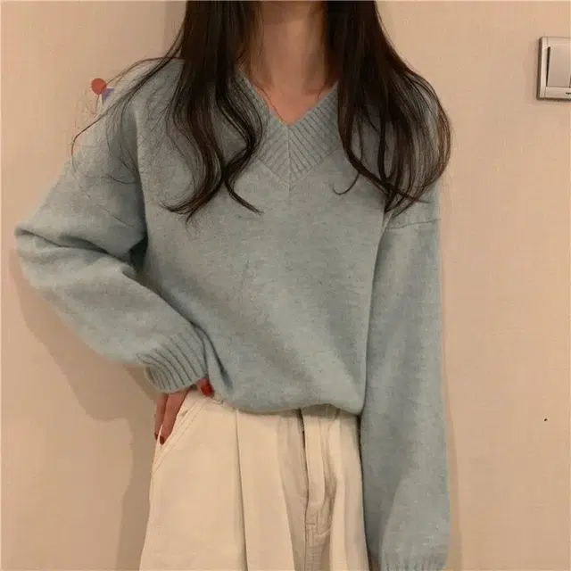 v