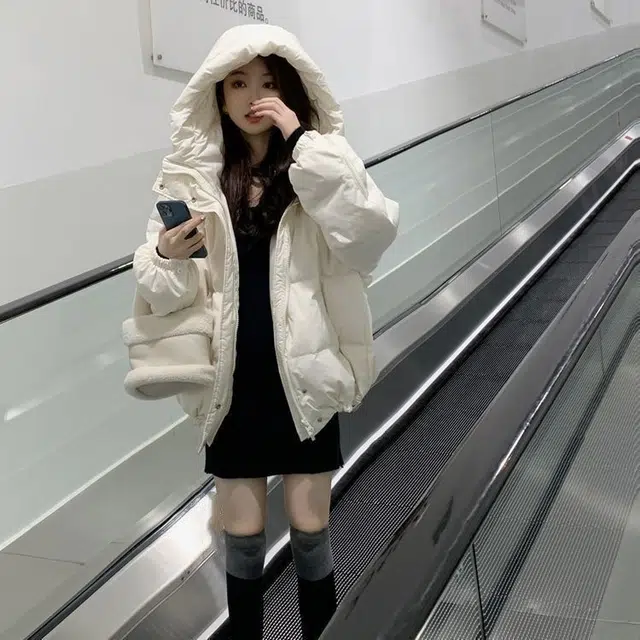 俞兆林 时尚复古甜美连帽韩系宽松简约百搭长袖外套棉服 女款
