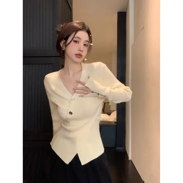 俞兆林 设计感内搭打底衫高级感修身显瘦不规则纯欲上衣针织衫 女款