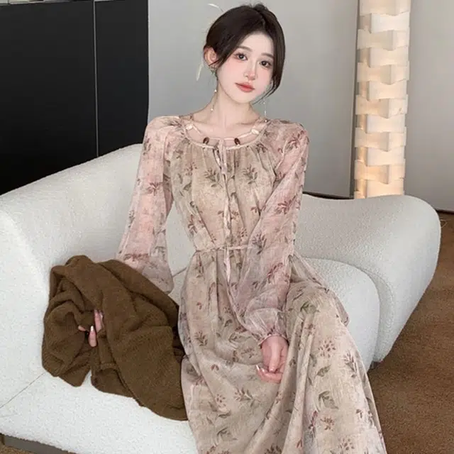 俞兆林 新中式中国风小众松弛清冷设计感裙子简约舒适碎花复古长袖连衣裙 女款