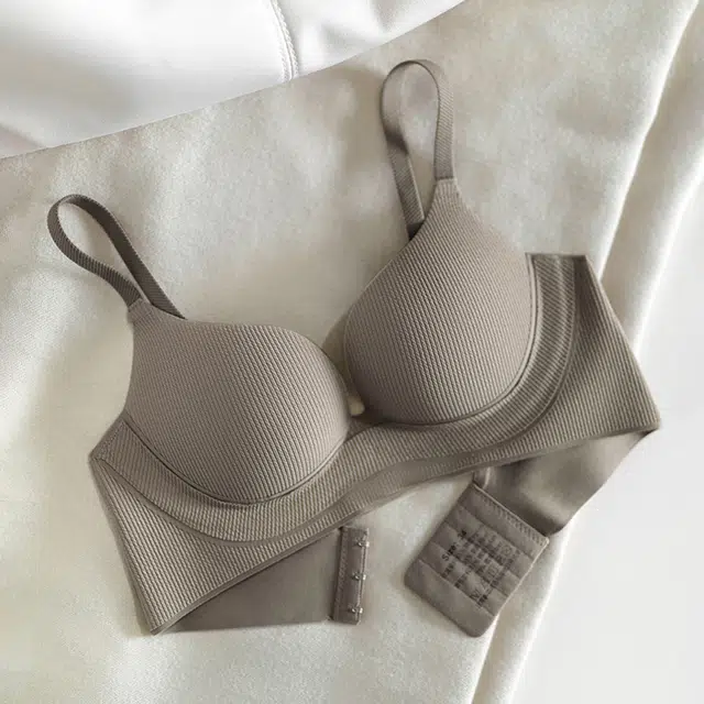 蒄趣 无痕聚拢小胸显大收副乳上托防下垂舒适文胸 女款