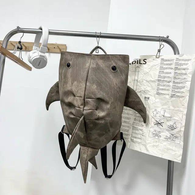 雅鹿 鲨鱼造型时尚潮流设计感 牛仔布 背包双肩包 男女同款情侣款 多色