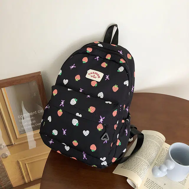 雅鹿 可爱校园小旅行背包 尼龙 双肩包 常规 男女同款情侣款 多色