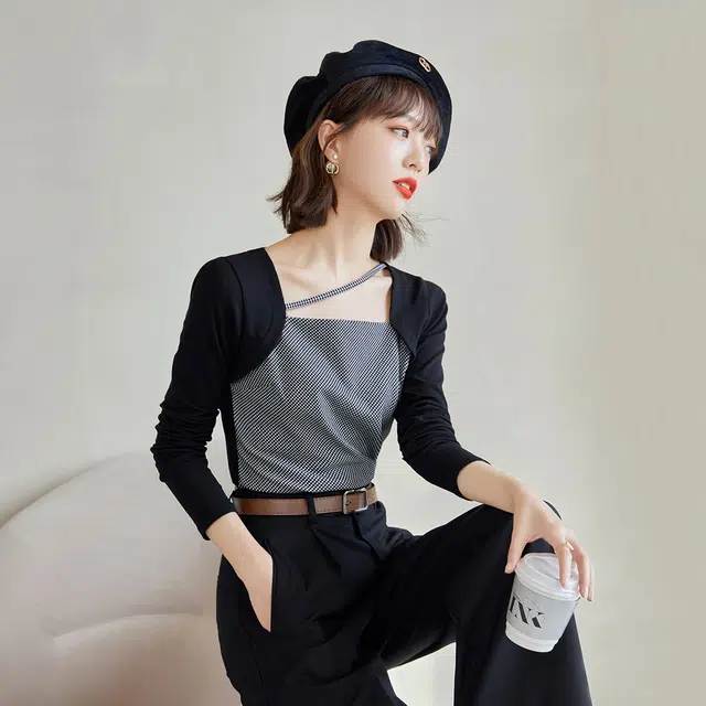 兰缪 时尚设计感甜酷辣妹内搭短款长袖方领上衣小众修身百搭针织衫 女款
