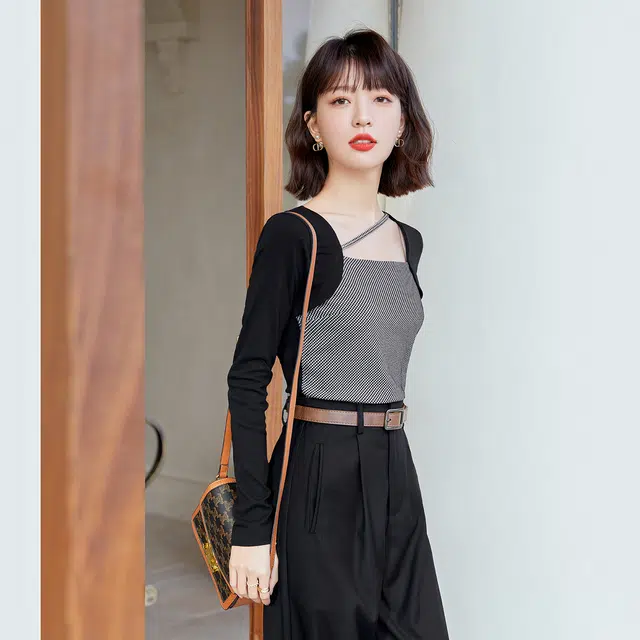 兰缪 时尚设计感甜酷辣妹内搭短款长袖方领上衣小众修身百搭针织衫 女款