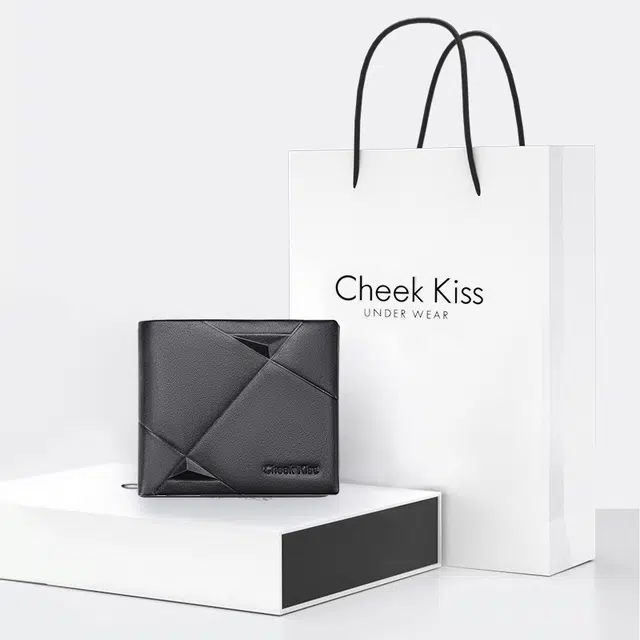 cheekkiss