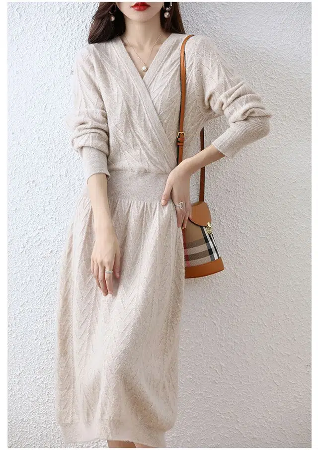 纤丝鸟 优雅温柔风格简约气质舒适百搭设计感宽松显瘦长袖连衣裙 女款