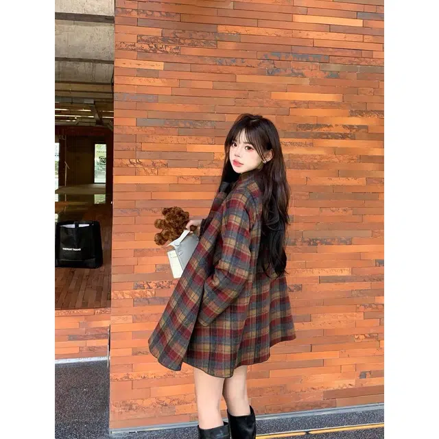 纤丝鸟 简约时尚韩系格子宽松中长款优雅气质截短外套 女款