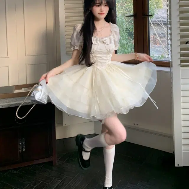 纤丝鸟 甜美公主风蝴蝶结欧根纱蓬蓬裙短袖连衣裙 女款 杏色