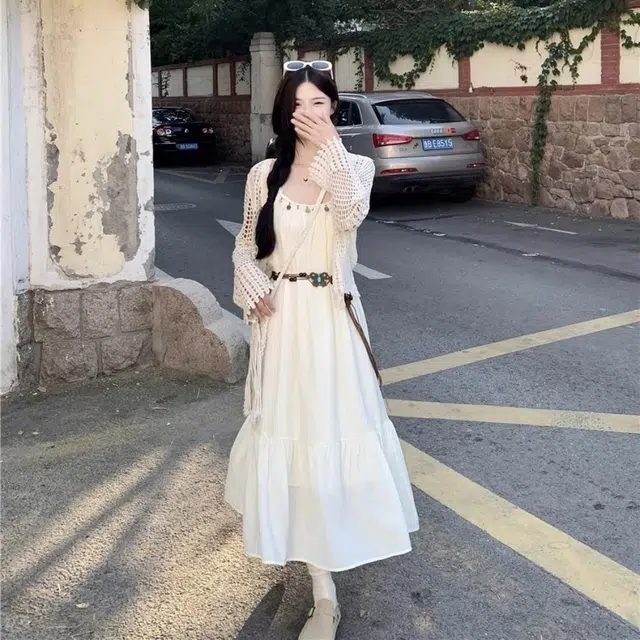纤丝鸟 波西米亚风复古度假风褶皱设计感露背裙装套装 女款