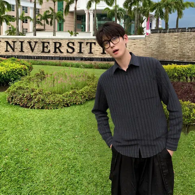 纤丝鸟 复古宽松条纹简约百搭舒适长袖衬衫 男女同款 黑色