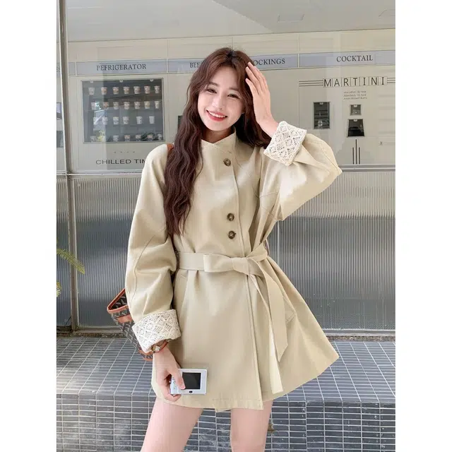 纤丝鸟 时尚短款立领风衣英伦风设计感休闲上衣截短外套 女款