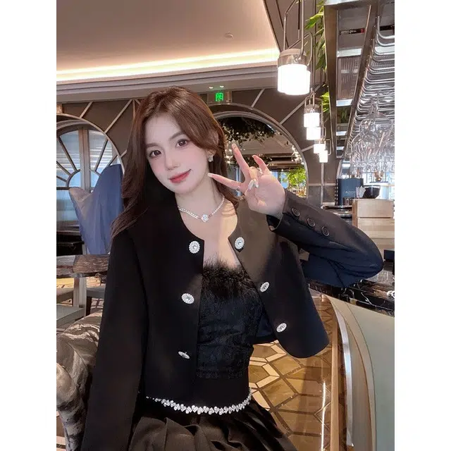 纤丝鸟 名媛时髦气质短款双排扣小香风显瘦休闲截短外套 女款