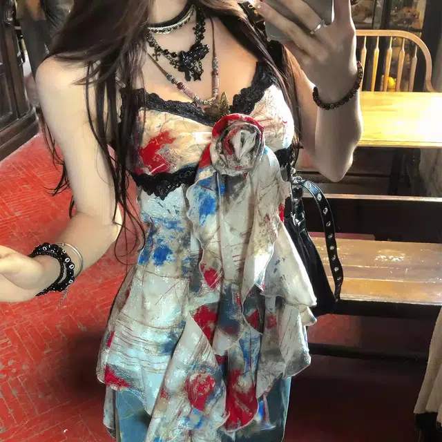 困住大象 油画艺术感不规则蕾丝花边个性上衣吊带 女款
