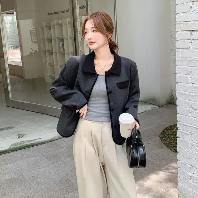 纤丝鸟 撞色翻领小香风女秋季轻奢高级感气质百搭超好看上衣截短外套 女款