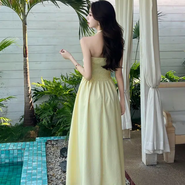 纤丝鸟 时尚设计感多巴胺法式温柔气质休闲舒适无袖连衣裙 女款