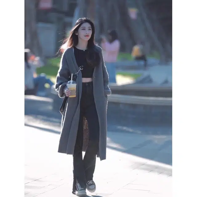 纤丝鸟 简约风格中长款宽松显瘦设计休闲时尚百搭针织衫 女款