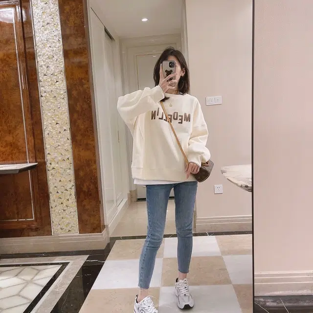 纤丝鸟 圆领卫衣韩版宽松百搭外套外穿休闲长袖上衣潮校园风针织衫 女款