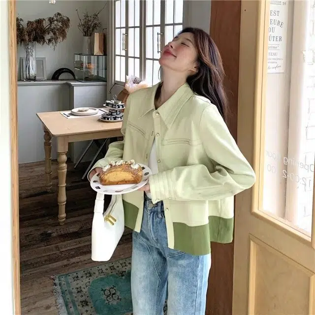 纤丝鸟 撞色拼接小清新翻领休闲设计感上衣截短外套 女款