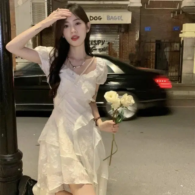 纤丝鸟 茶歇法式不规则裙摆设计感优雅海边度假风公主裙短袖连衣裙 女款
