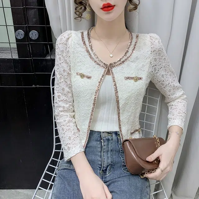 纤丝鸟 甜美小香风简约时尚优雅气质宽松百搭截短外套 女款