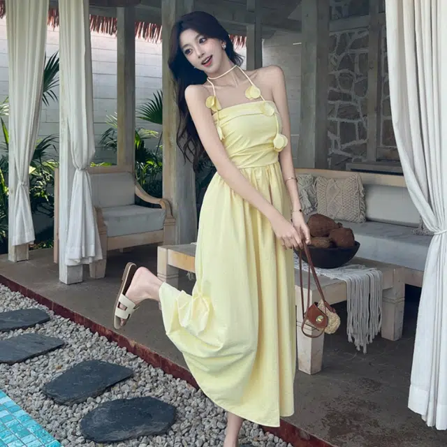 纤丝鸟 时尚设计感多巴胺法式温柔气质休闲舒适无袖连衣裙 女款