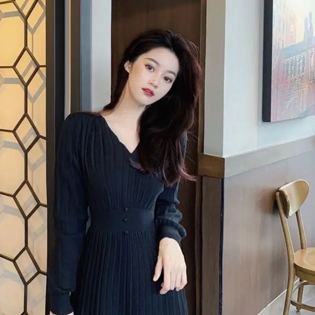 纤丝鸟 法式复古风格收腰设计气质大方显瘦打底长款长袖连衣裙 女款