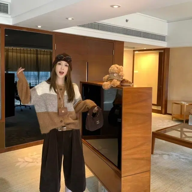 纤丝鸟 舒适时尚条纹撞色设计韩系慵懒感百搭复古上衣针织衫 女款