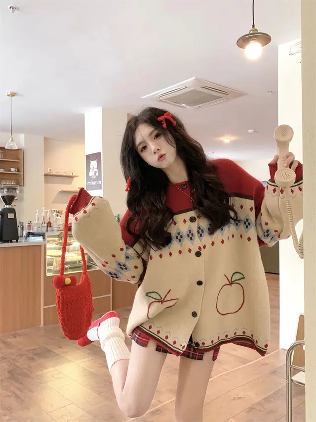 纤丝鸟 复古风格简约宽松提花刺绣拼色设计慵懒上衣针织衫 女款