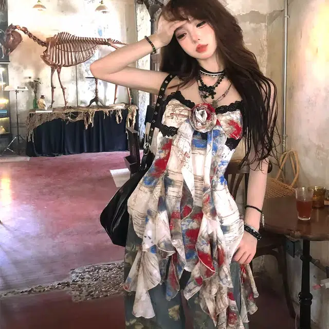 困住大象 油画艺术感不规则蕾丝花边个性上衣吊带 女款