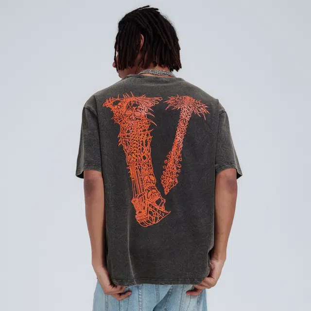 VLONE V T