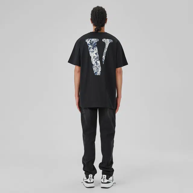 VLONE FRIENDS-LOGO T
