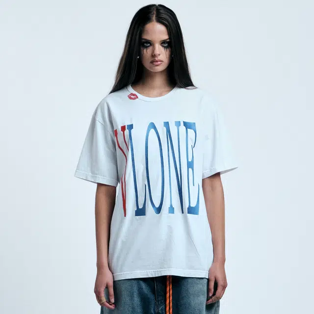 VLONE Staple kiss VLogo T