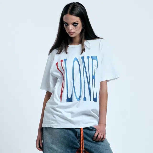 VLONE Staple kiss VLogo T