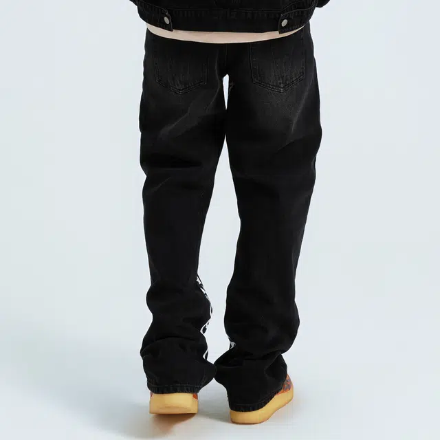 VLONE