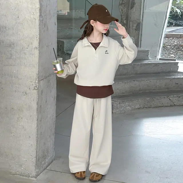 MUMUWU HOUSE 2025polo