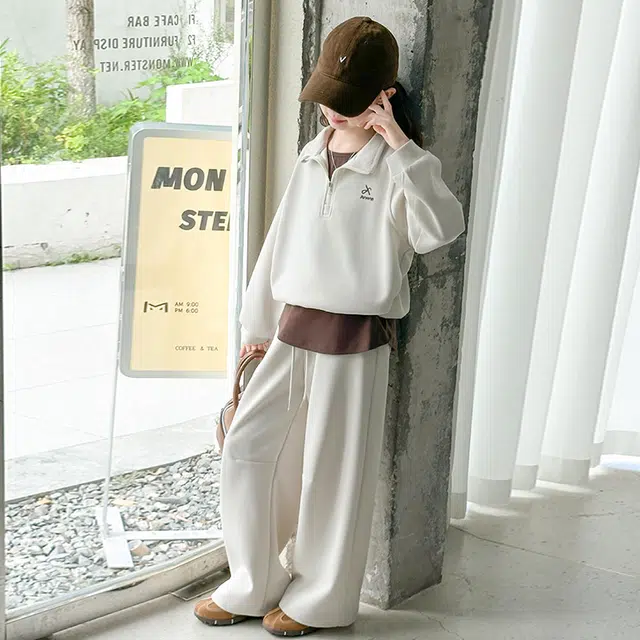 MUMUWU HOUSE 2025polo