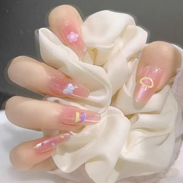 嘉比兔 夏日多巴胺猫眼显白美甲可拆卸高级穿戴甲  杏仁浅色晕染 可爱