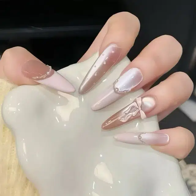 嘉比兔 美甲穿戴甲波点猫眼美甲纯欲蝴蝶结穿戴甲可拆卸  杏仁浅色裸色 可爱