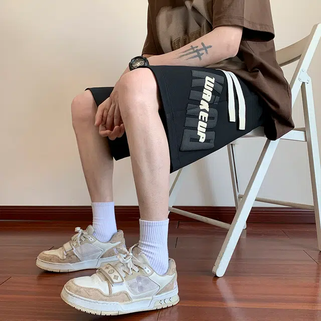 华夏儿女 美式潮牌宽松简约百搭字母中腰系带抽绳垂感舒适柔软户外五分休闲短裤 男女同款