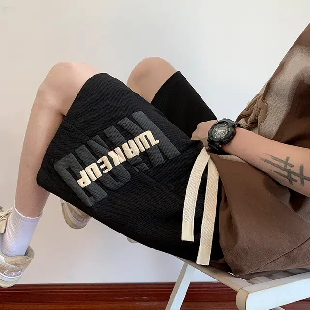 华夏儿女 美式潮牌宽松简约百搭字母中腰系带抽绳垂感舒适柔软户外五分休闲短裤 男女同款