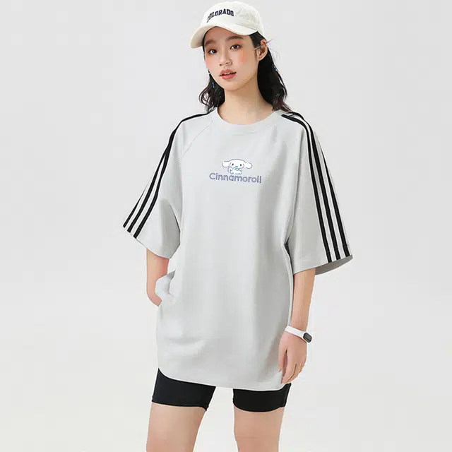 Sanrio x CINNAMOROLL T