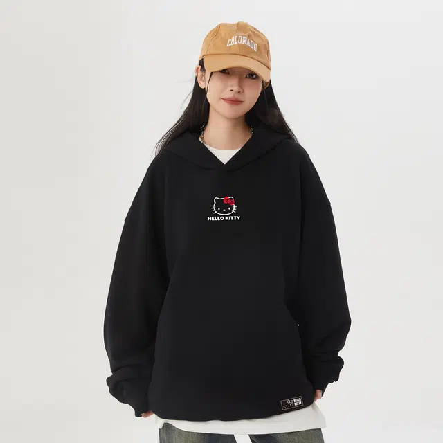 Sanrio x HelloKitty SS25