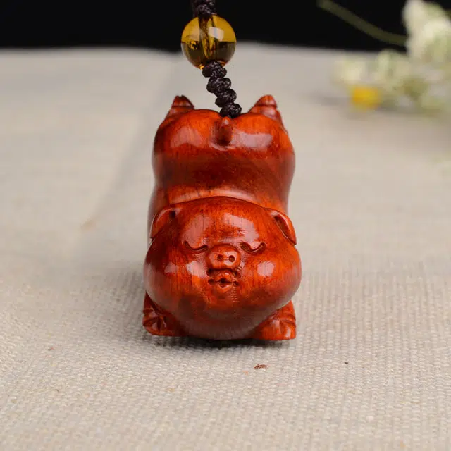 工匠一族 精致可爱飞天小猪挂饰包包手机链创意萌宠钥匙扣 檀木 挂件 男女同款情侣款
