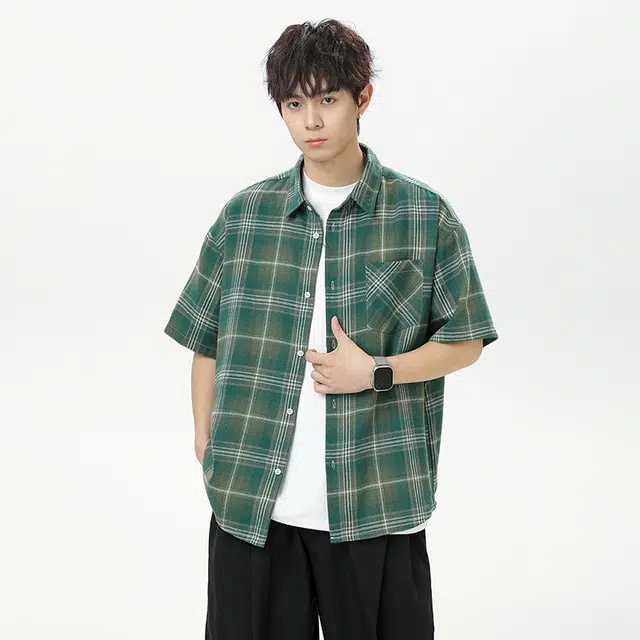 海尔斯 时尚潮流英伦格子高街工装夏季宽松短袖衬衫 男款