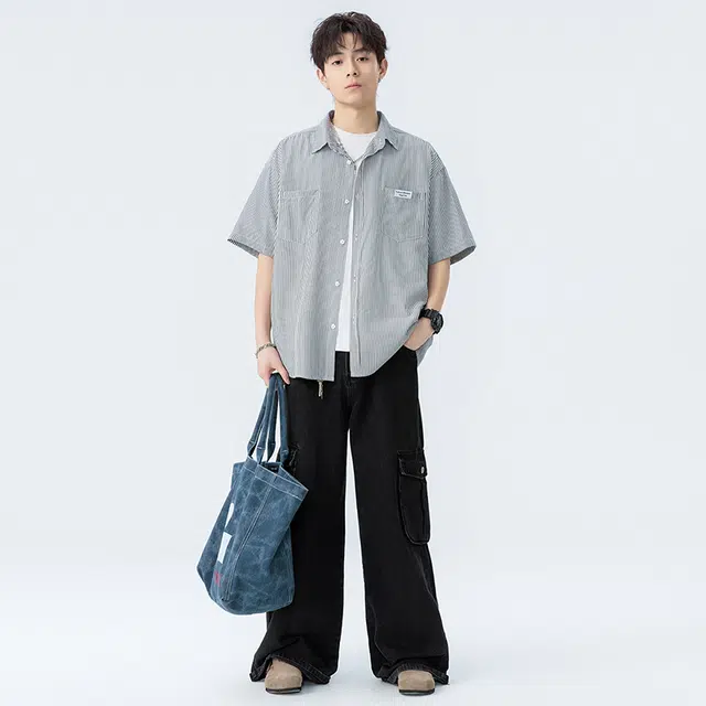 海尔斯 美式复古高街舒适时尚简约纯色条纹轻薄凉感宽松休闲百搭透气翻领短袖衬衫 男款