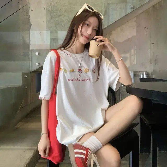 SYEEE WITH U T