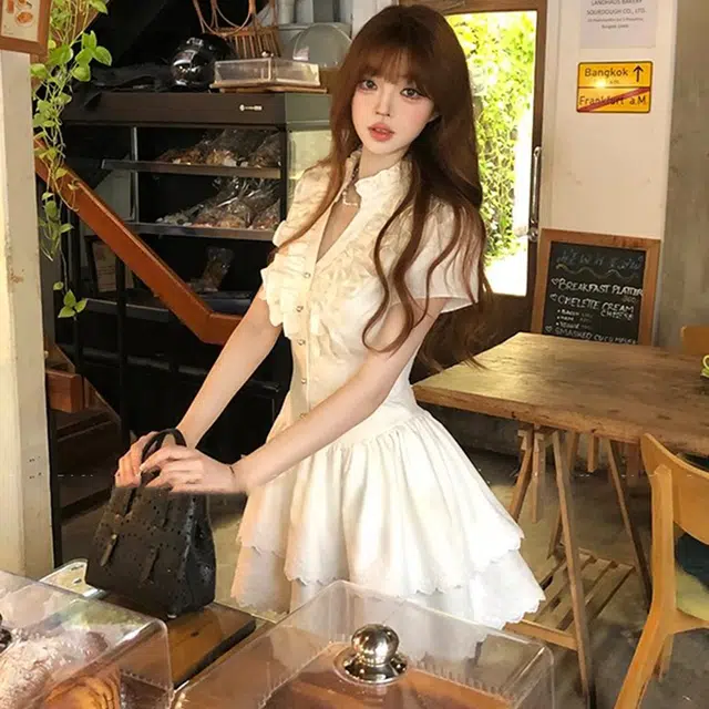 V