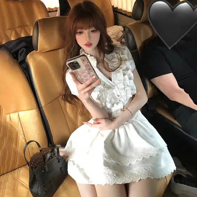 V